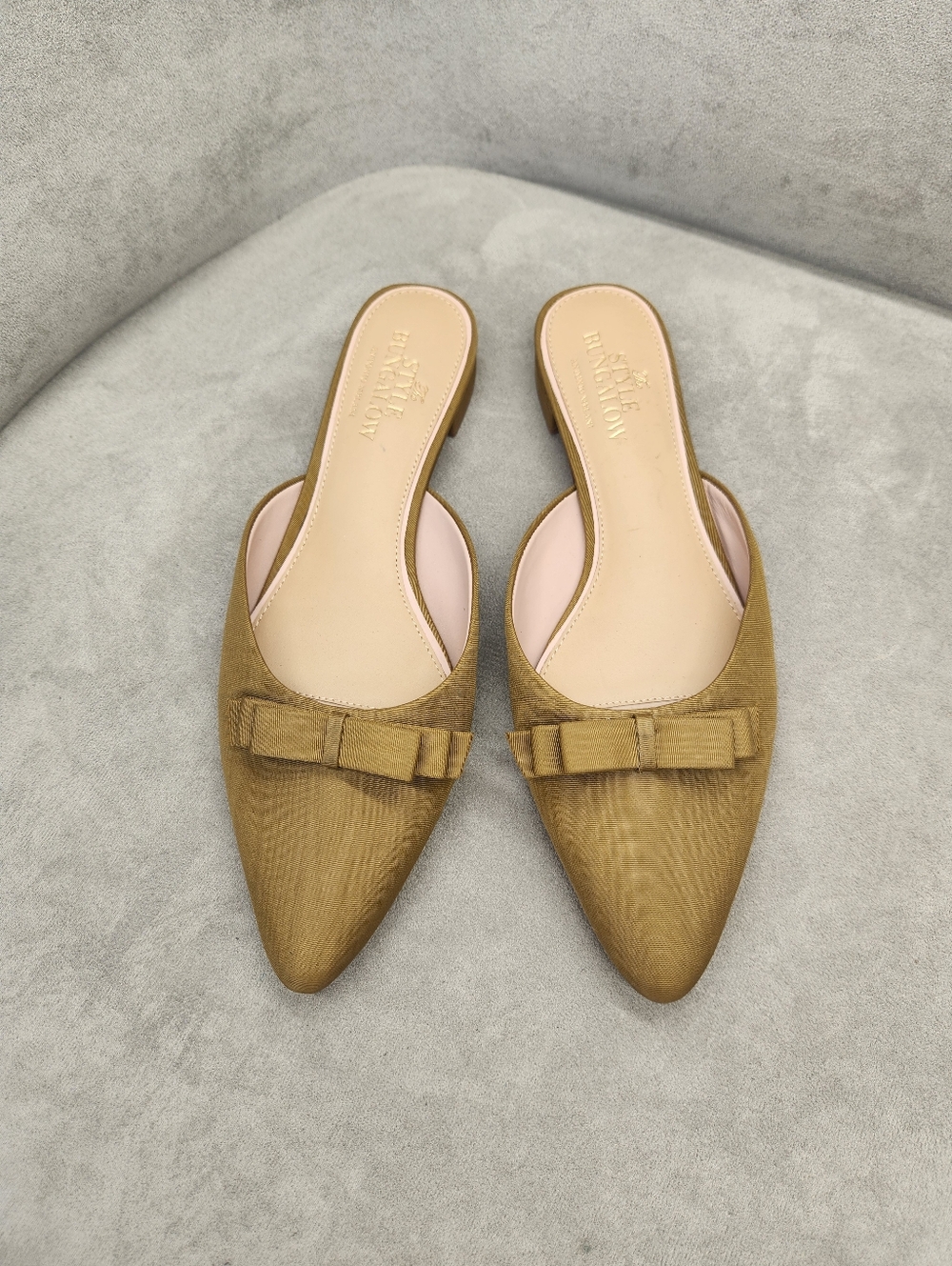 Antonio Melani Style Bungalow Mules 8.5 Dark Olive Green Chez Flats New $170 - Picture 5 of 15